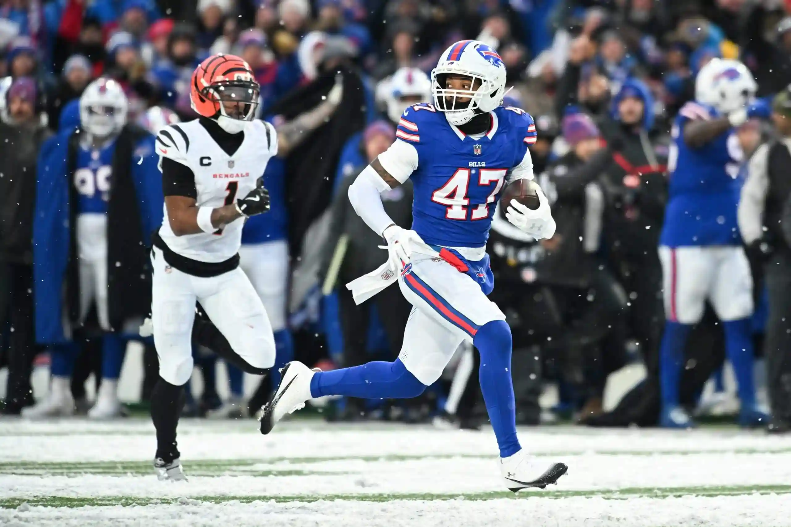 Buffalo Bills player sprinting ahead during comeback win over the Cincinnati Bengals
